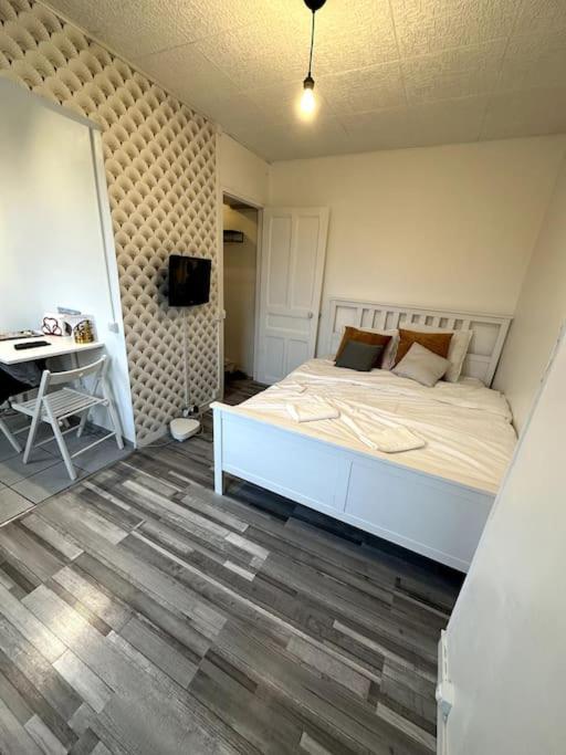 Studio Cosy A Bagneux Rer B A 500M Apartment ภายนอก รูปภาพ